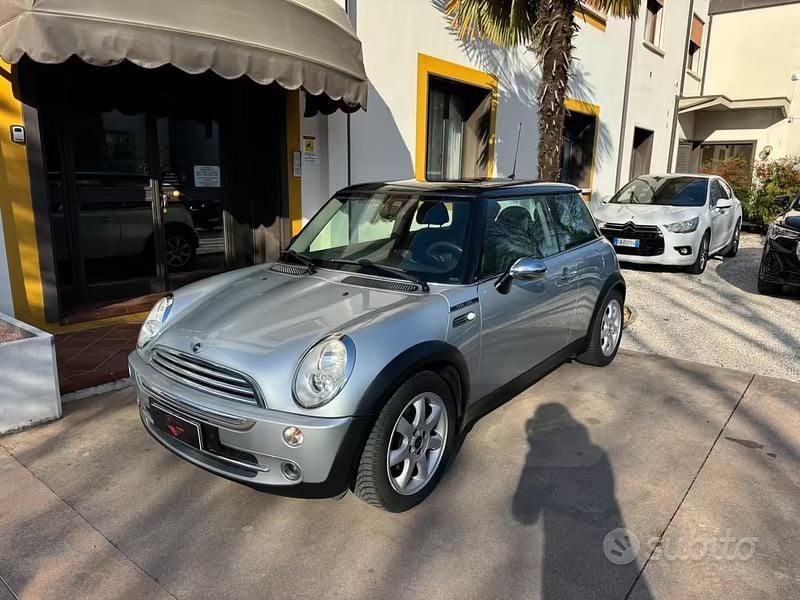 Usata Mini ONE 90 CV (66 kW) 2006 Grigio Utilitaria