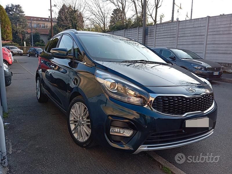 Usata Kia Carens 115 CV (84 kW) 2017 Blu Monovolume