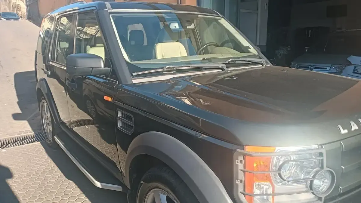 Usata Land Rover Discovery 3 HSE 190 CV (139 kW) 2008 Verde SUV
