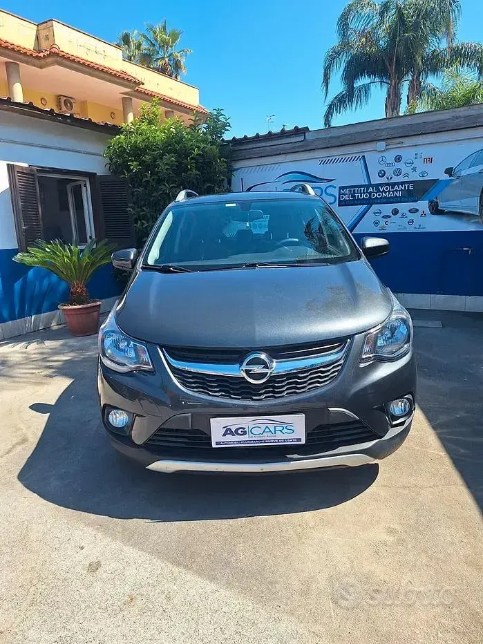 Usata Opel Karl Rocks 75 CV (55 kW) 2018 Grigio Utilitaria