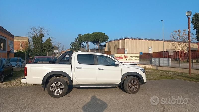 Usata EVO Cross 4 136 CV (100 kW) 2024 Bianco Pick-up