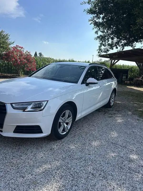 Usata Audi A4 Business Plus 150 CV (110 kW) 2019 Station wagon