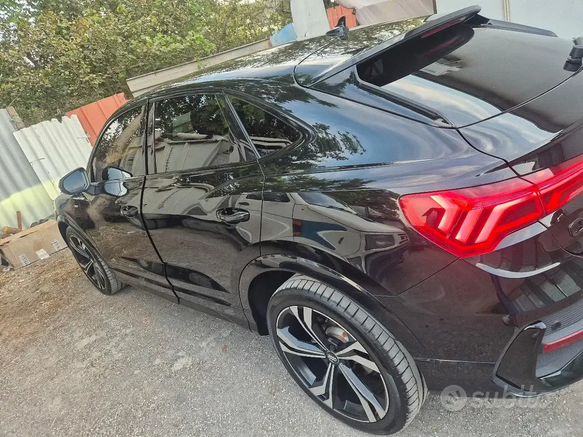 Usata Audi Q3 Sportback 150 CV (110 kW) 2020 Nero SUV