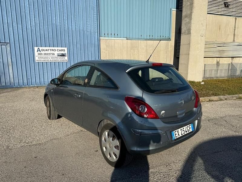 Usata Opel Corsa 85 CV (62 kW) 2014 Grigio Berlina