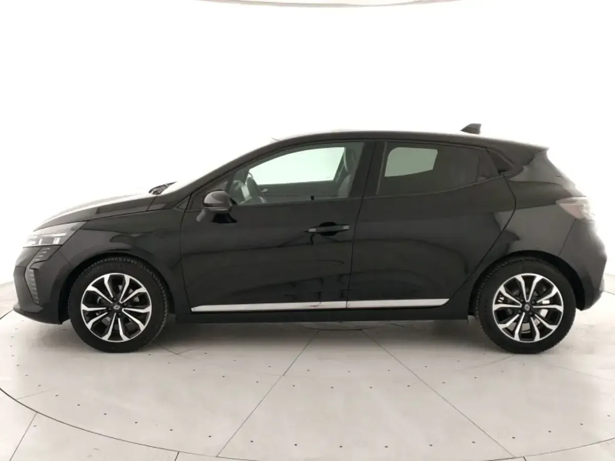 Usata Renault Clio Techno 91 CV (66 kW) 2025 Nero Utilitaria