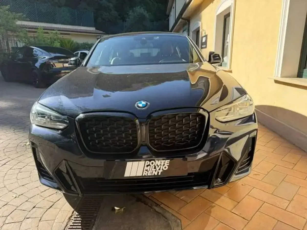 Usata BMW X4 M Sport 190 CV (139 kW) 2023 Blu/azzurro SUV