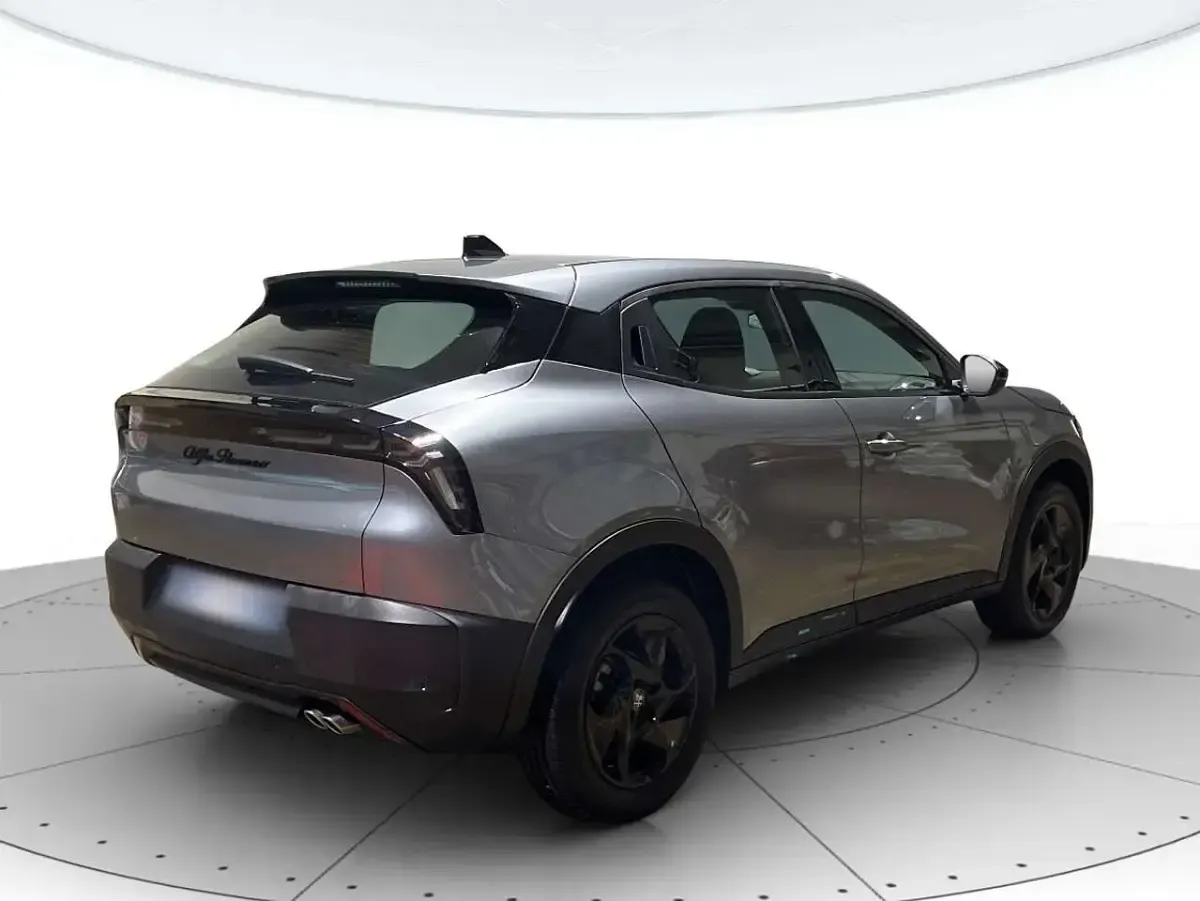Usata Alfa Romeo GT Junior 136 CV (100 kW) 2025 Grigio SUV