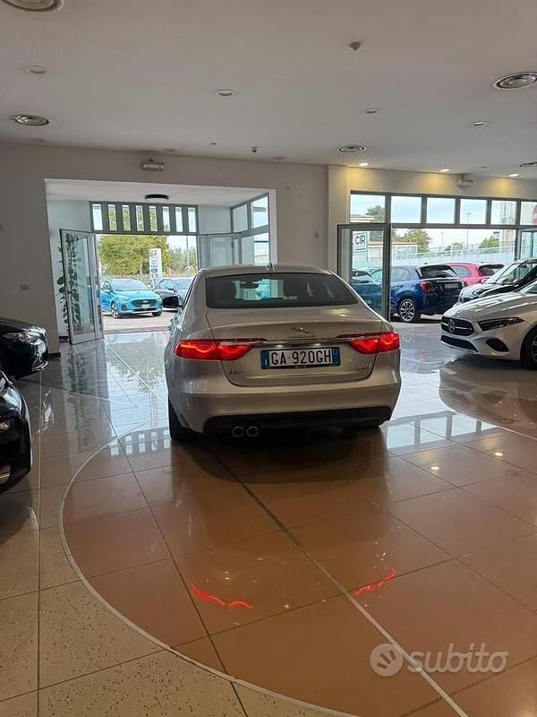 Usata Jaguar XF Prestige 180 CV (132 kW) 2020 Berlina