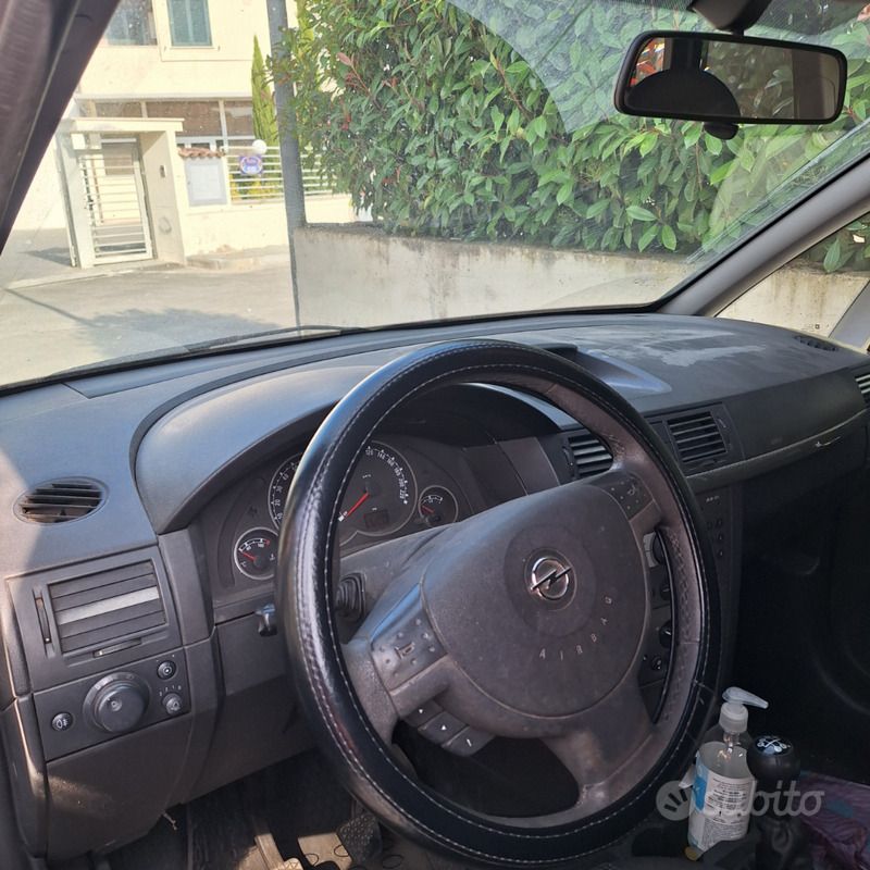 Usata Opel Meriva Cosmo 90 CV (66 kW) 2008 Grigio Monovolume