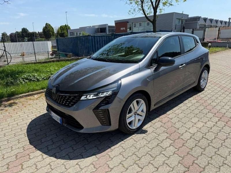 Usata Renault Clio V Evolution 67 CV (49 kW) 2024 Grigio scuro Berlina