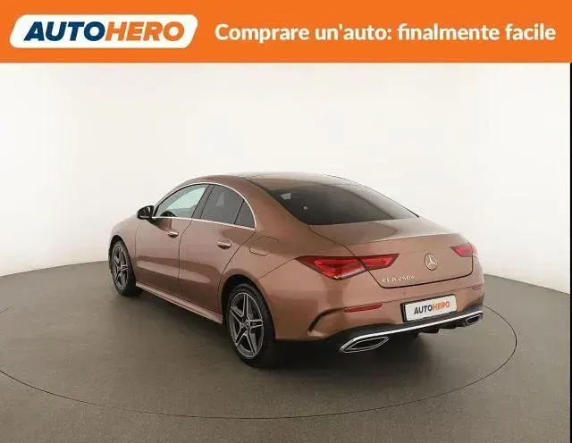 Usata Mercedes CLA250e Premium 160 CV (117 kW) 2022 Oro Coupé