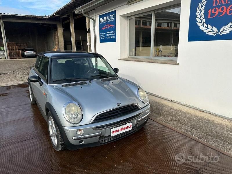 Usata Mini One D 88 CV (64 kW) 2006 Grigio Utilitaria
