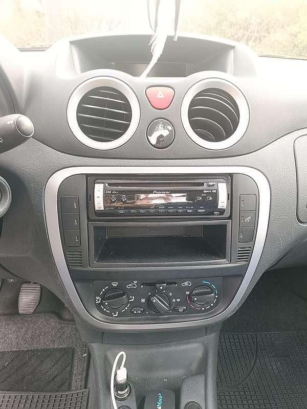 Usata Citroën C2 60 CV (44 kW) 2007 Argento Utilitaria