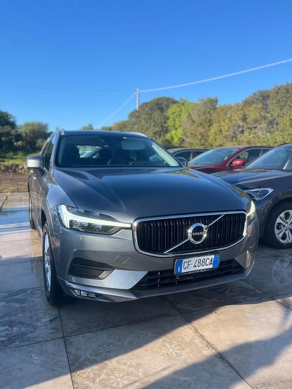 Usata Volvo XC60 Momentum 197 CV (144 kW) 2021 Grigio SUV