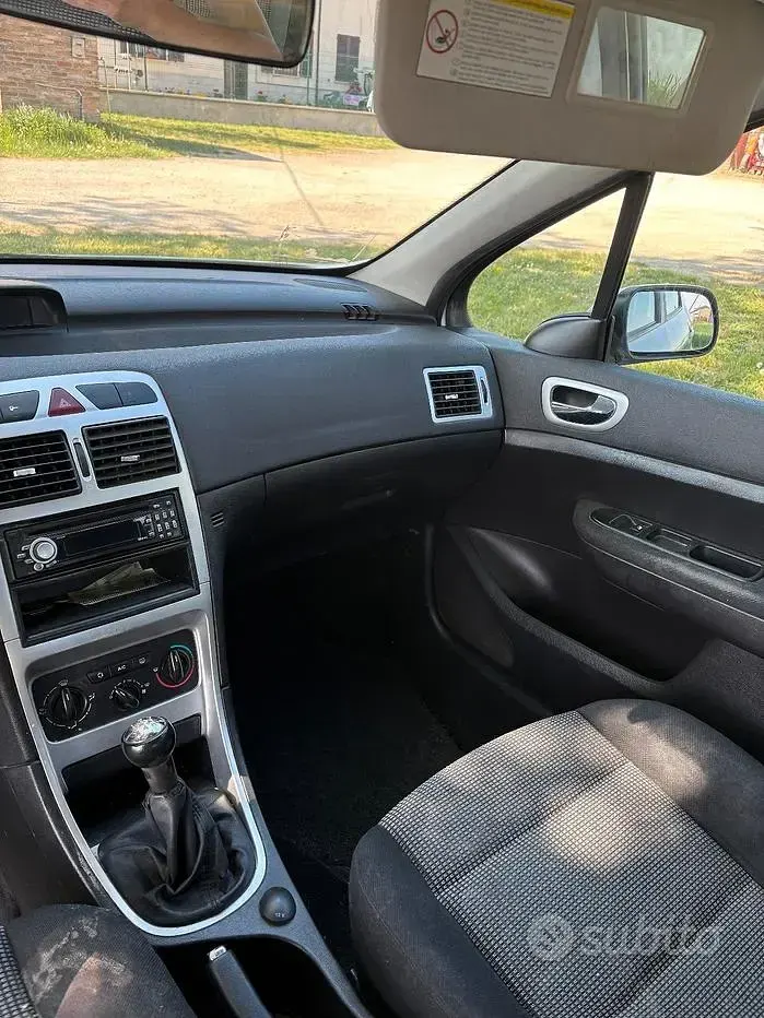 Usata Peugeot 307 90 CV (66 kW) 2006 Grigio Berlina