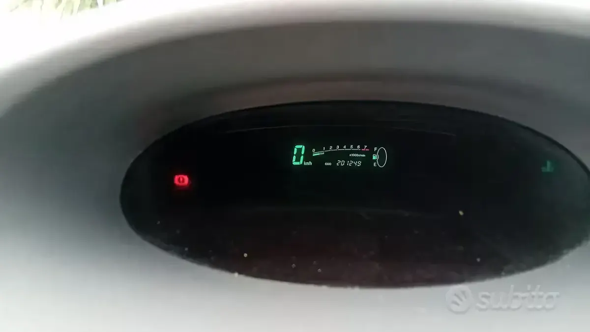 Usata Toyota Yaris 2000 Nero Utilitaria