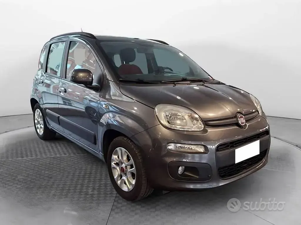 Usata Fiat Panda Lounge 69 CV (50 kW) 2017 Grigio scuro Utilitaria