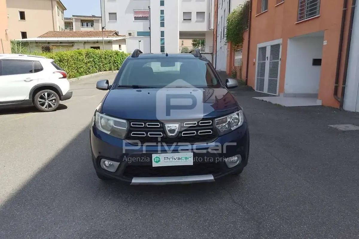 Usata Dacia Sandero Stepway 90 CV (66 kW) 2017 Blu Berlina