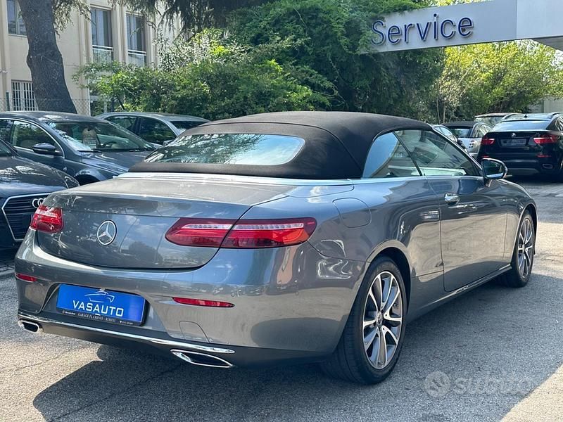 Usata Mercedes E220 Premium 194 CV (142 kW) 2017 Grigio Cabrio