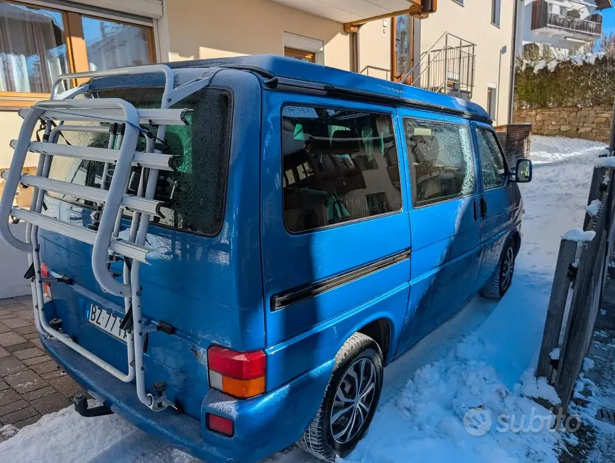 Usata VW Multivan 151 CV (111 kW) 2002 Blu Monovolume
