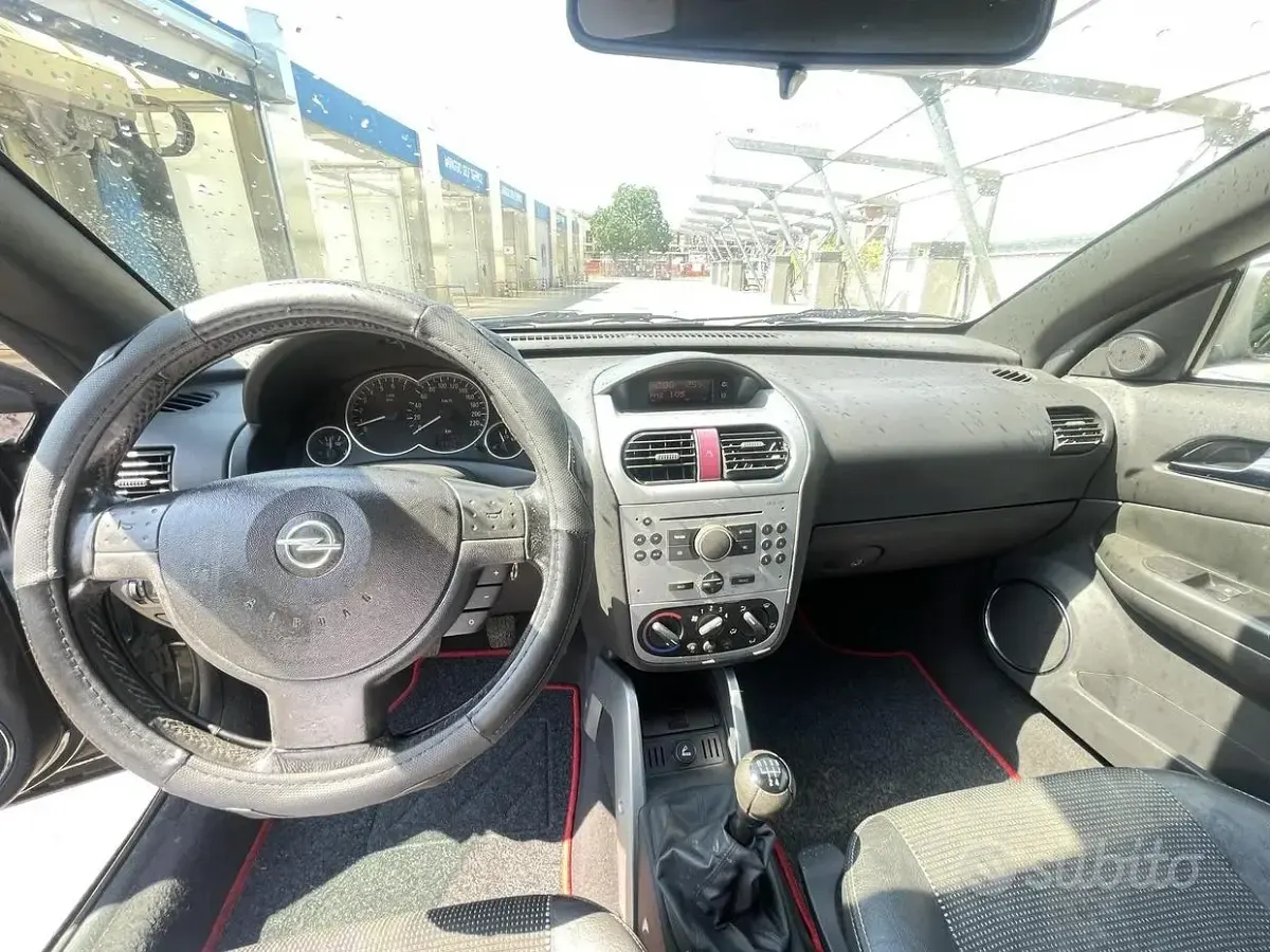 Usata Opel Tigra 90 CV (66 kW) 2005 Bluazzurro Cabrio