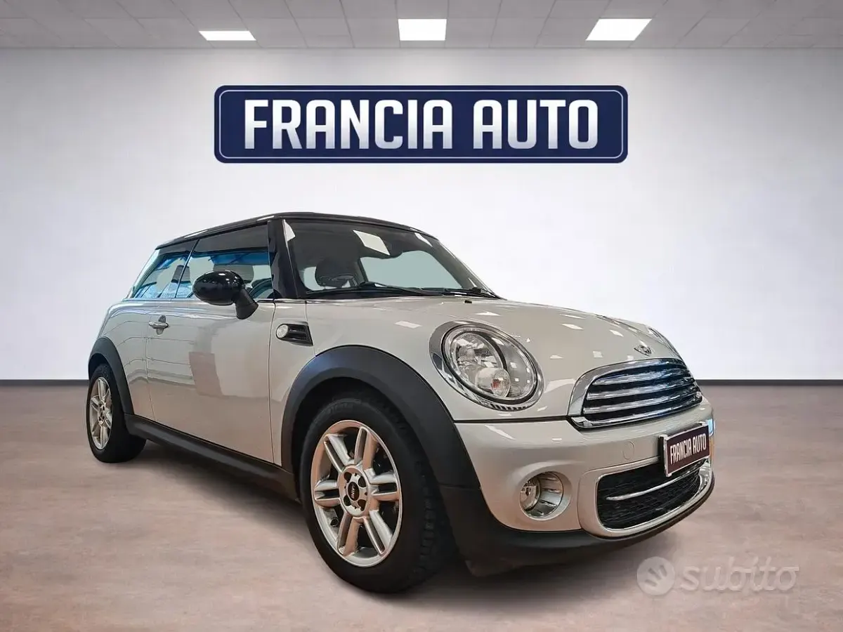 Usata Mini Cooper Coupé 111 CV (81 kW) 2011 Argento Coupé