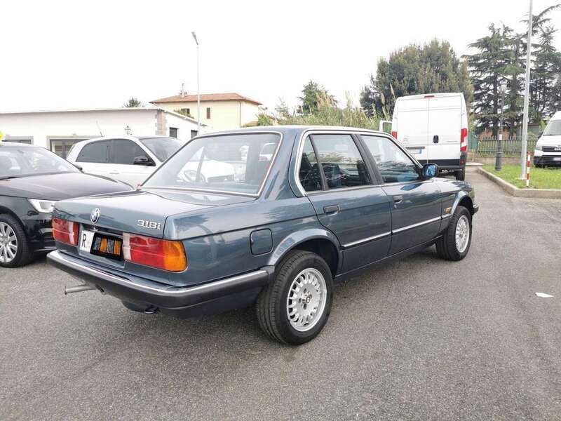 Usata BMW 318 105 CV (77 kW) 1986 Blu/azzurro Berlina