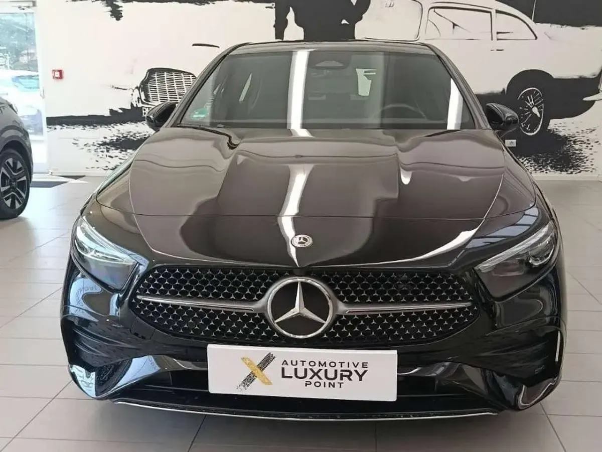 Usata Mercedes A180 Premium Plus 136 CV (100 kW) 2023 Nero Berlina