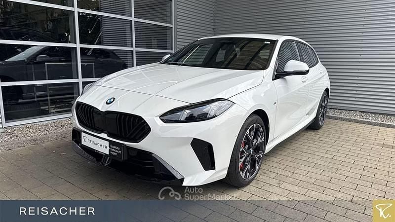 Bianco Usata 2024 BMW 120 M Sport Utilitaria | 31.699 € (Super prezzo) - Immagine 1/4