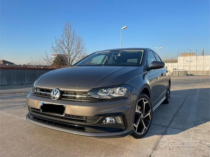 Usata VW Polo Sportline 95 CV (69 kW) 2020 Grigio Berlina