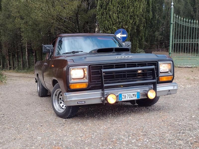 Usata Dodge Ram 1984 Marrone Pick-up