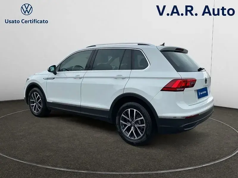 Usado VW Tiguan Life 150 HP (110 kW) 2021 Other SUV