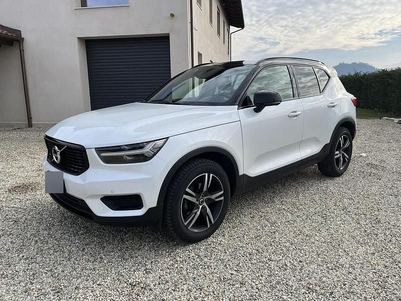Usata Volvo XC40 R-Design 150 CV (110 kW) 2020 Bianco SUV