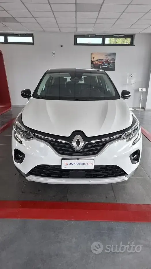 Usata Renault Captur Intens 101 CV (74 kW) 2021 Bianco SUV