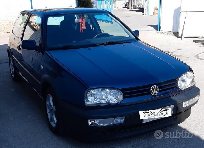 Usata VW Golf III 54 CV (39 kW) 1994 Blu Utilitaria