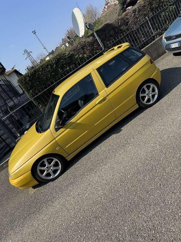 Usata Alfa Romeo 145 105 CV (77 kW) 2000 Utilitaria