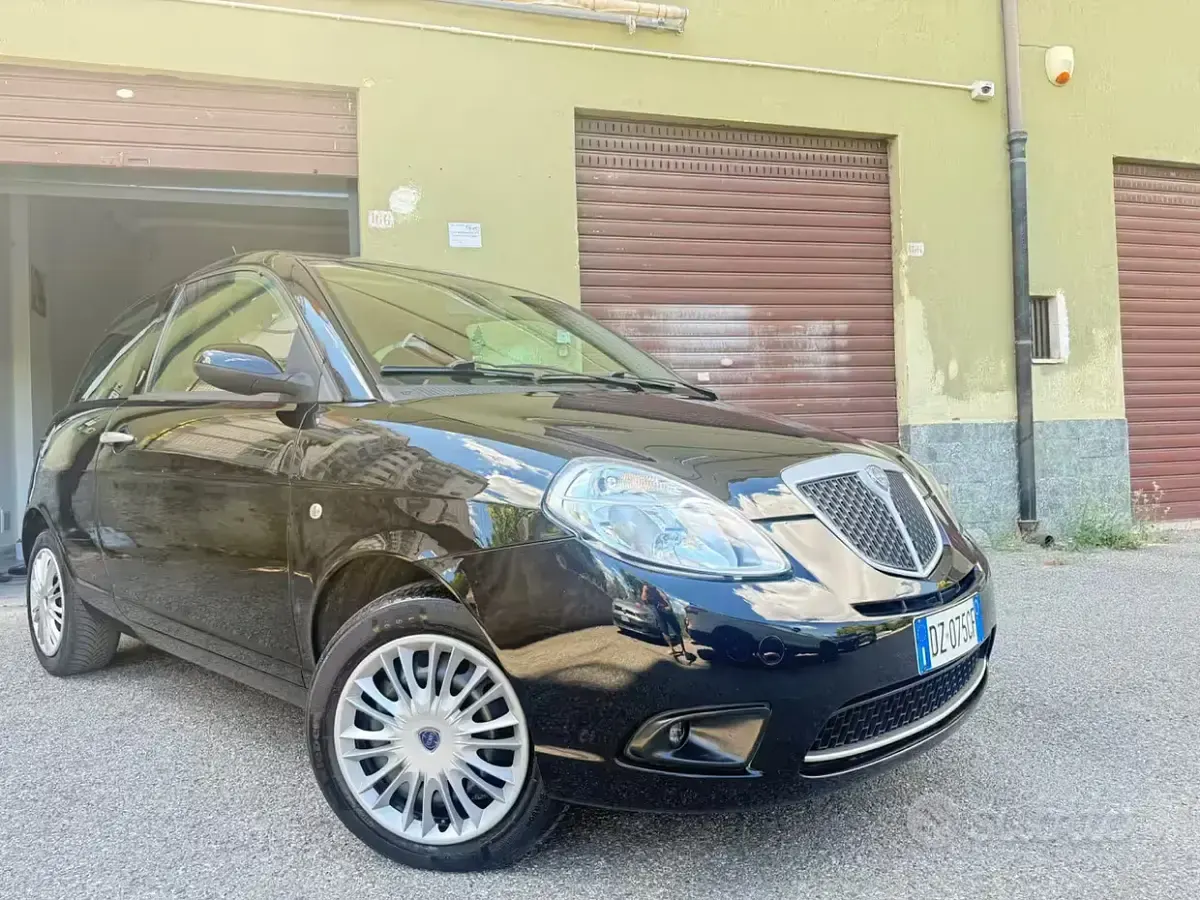 Usata Lancia Ypsilon 75 CV (55 kW) 2009 Utilitaria