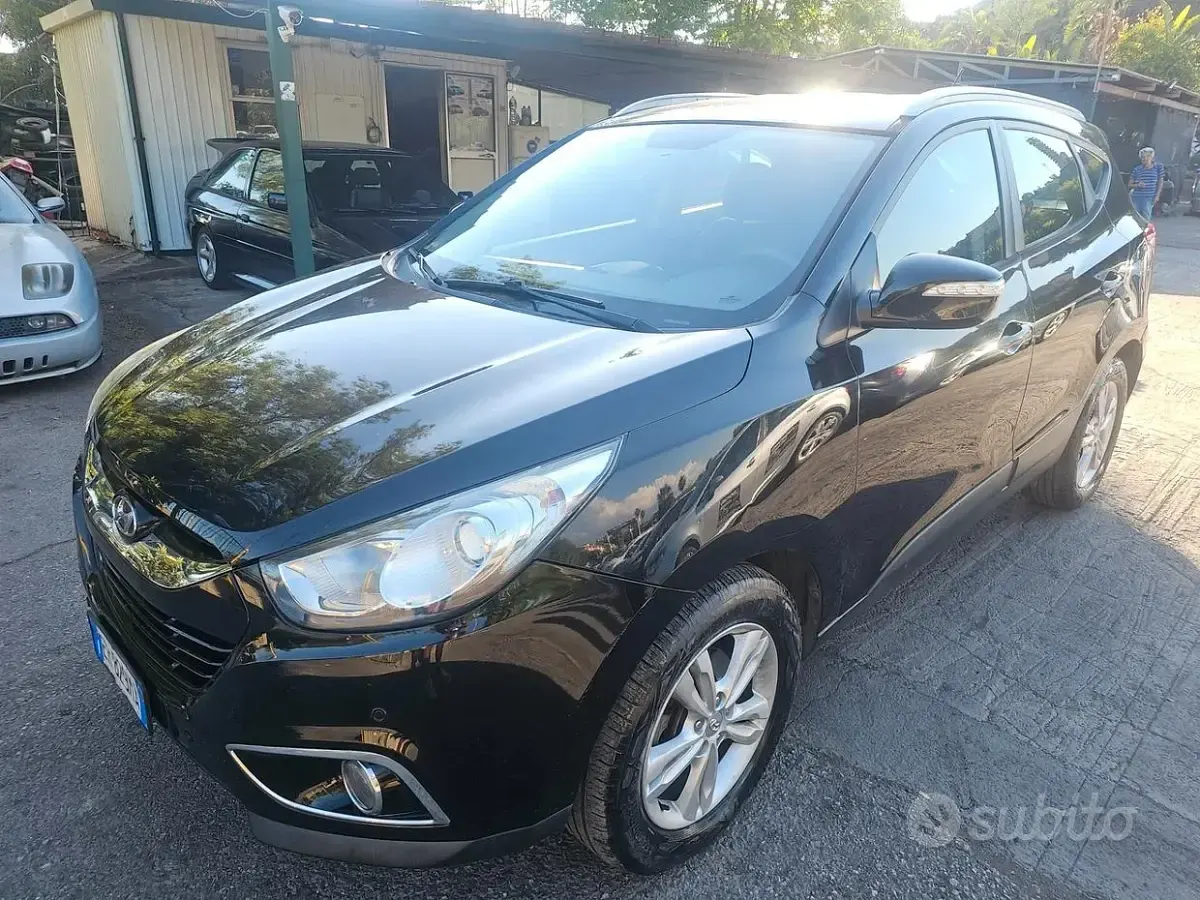 Usata Hyundai ix35 Comfort 136 CV (100 kW) 2013 Nero SUV