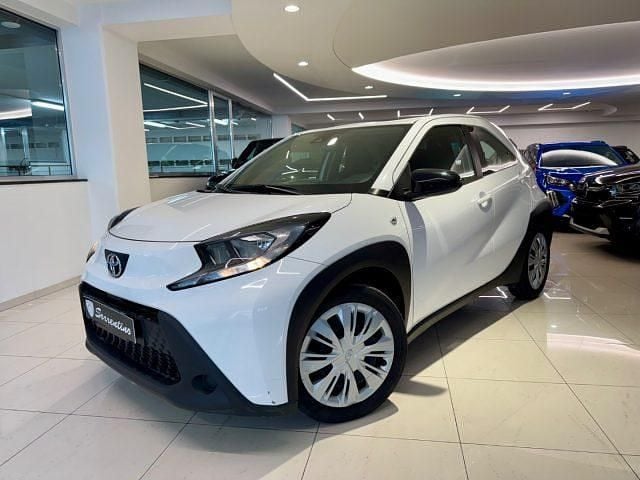 Bianco Usata 2022 Toyota Aygo X Active SUV | 12.490 € (Ottimo prezzo) - Immagine 1/4