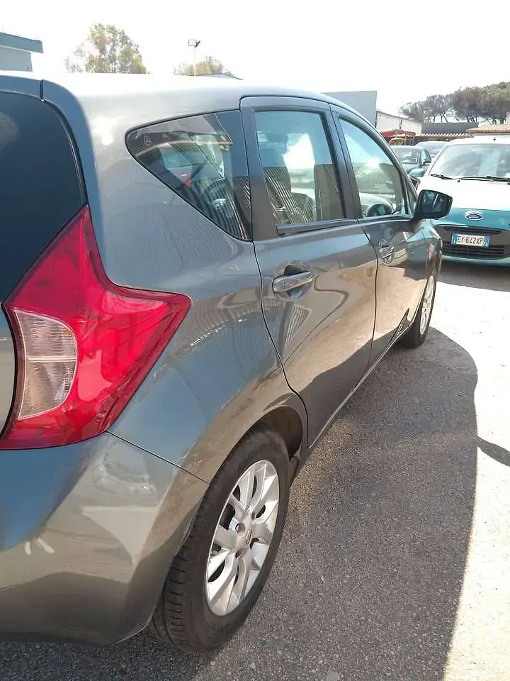 Usata Nissan Note Visia 80 CV (58 kW) 2013 Grigio Utilitaria