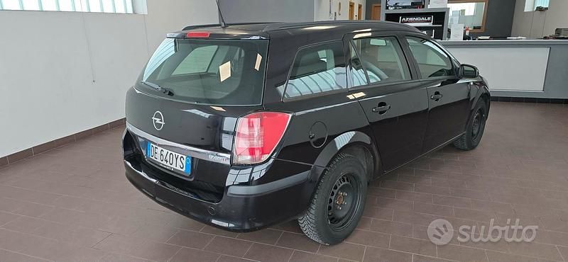 Usata Opel Astra 2007 Nero Station wagon