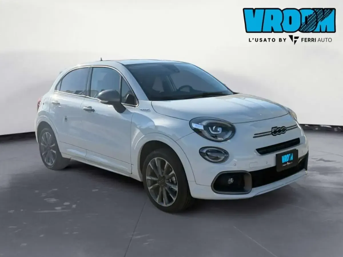 Usata Fiat 130 Sport 131 CV (96 kW) 2024 Bianco SUV