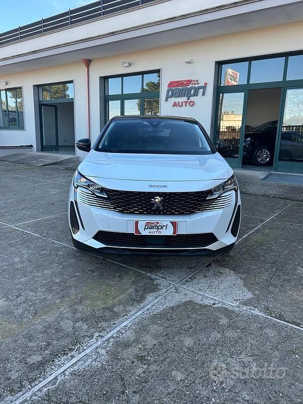 Usata Peugeot 3008 Allure 131 CV (96 kW) 2022 Bianco SUV