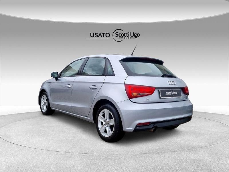 Usata Audi A1 Sportback Comfort 82 CV (60 kW) 2017 Argento Utilitaria