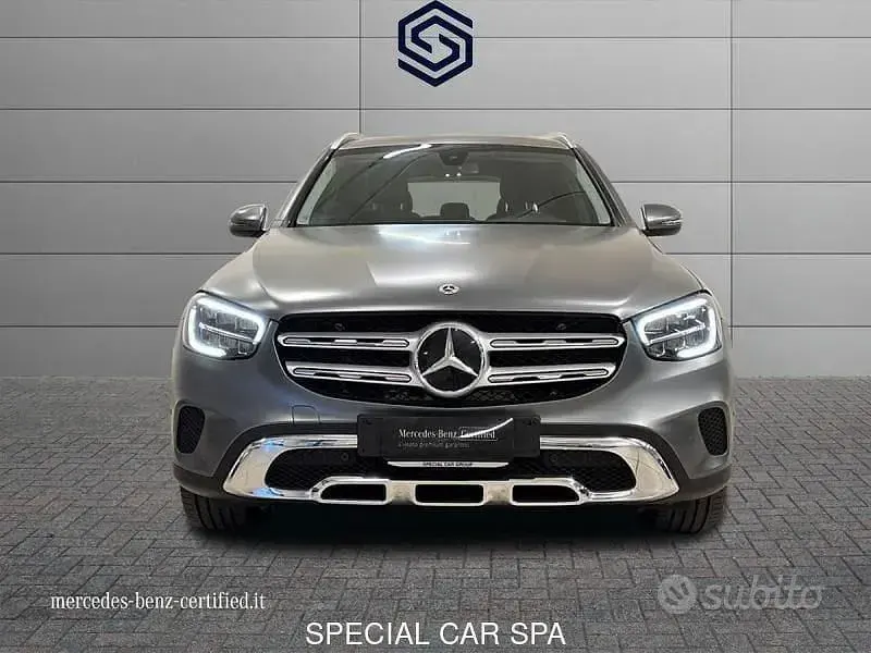 Usata Mercedes GLC200 Business 163 CV (119 kW) 2021 Grigio SUV