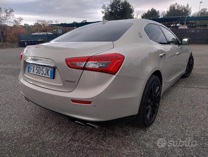 Usata Maserati Ghibli 275 CV (202 kW) 2014 Beige Berlina