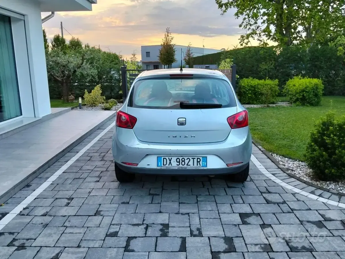 Usata Seat Ibiza Style 69 CV (50 kW) 2009 Berlina