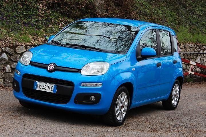 Usata Fiat Panda Lounge 95 CV (69 kW) 2017 Blu Utilitaria