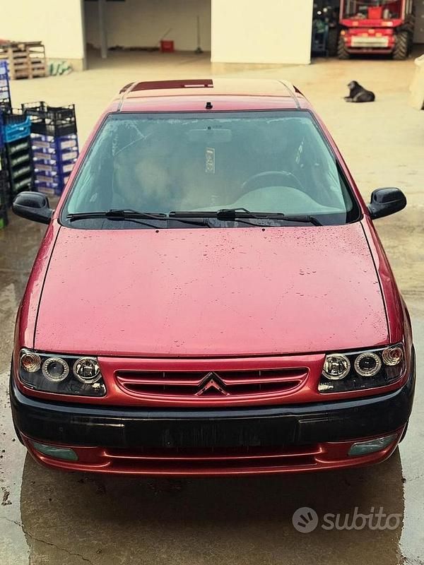 Usata Citroën Saxo 60 CV (44 kW) 1996 Rosso Utilitaria