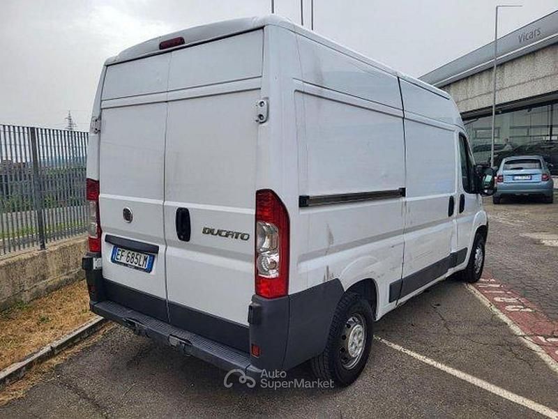 Usata Fiat Ducato 33 120 CV (88 kW) 2011 Bianco Furgone